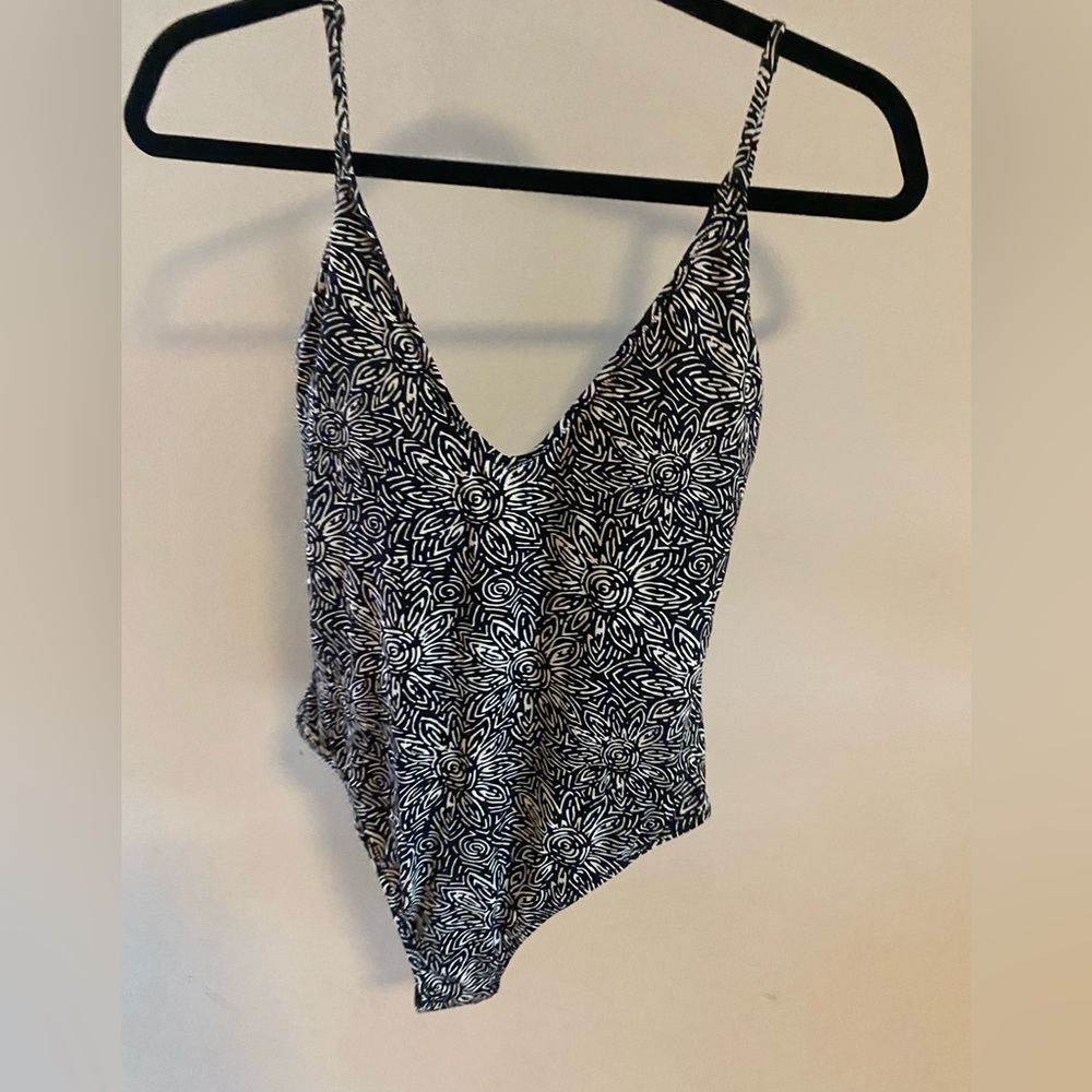 Volcom one piece bikini, Large